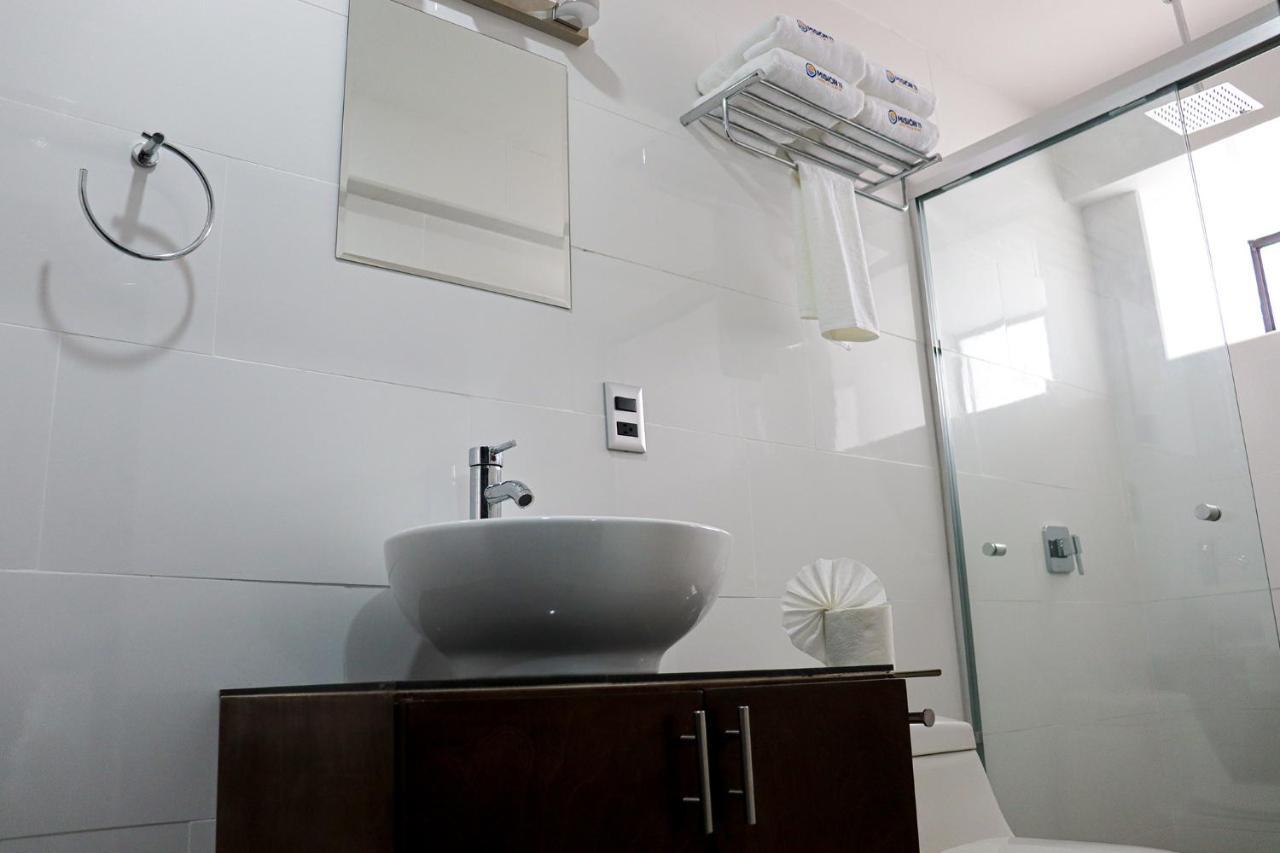 Hotel Mision 11 Тихуана Экстерьер фото