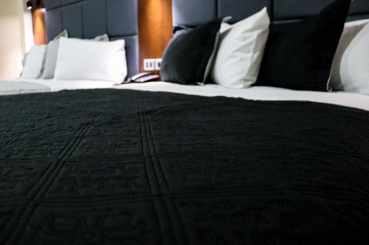 Hotel Mision 11 Тихуана Экстерьер фото