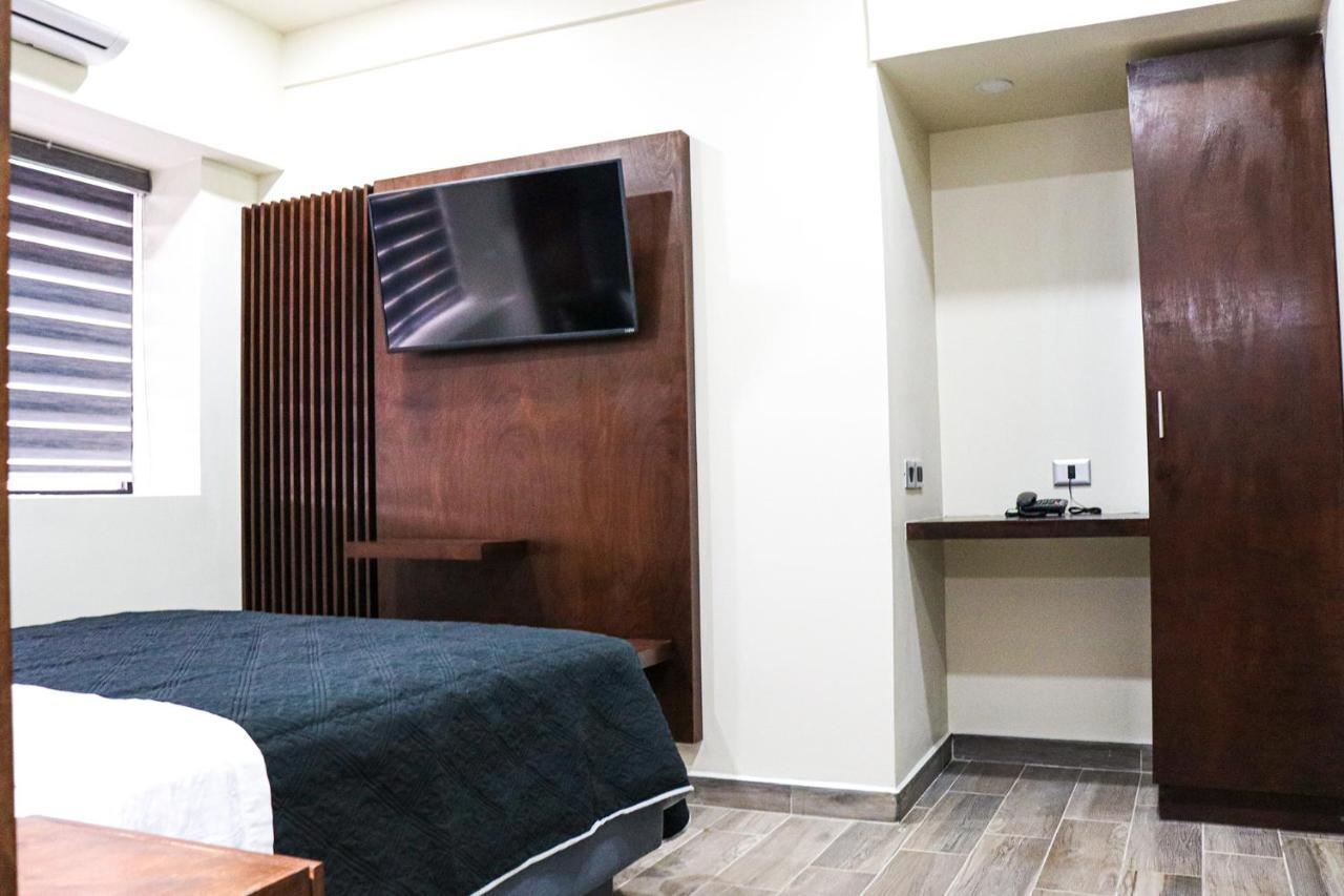 Hotel Mision 11 Тихуана Экстерьер фото